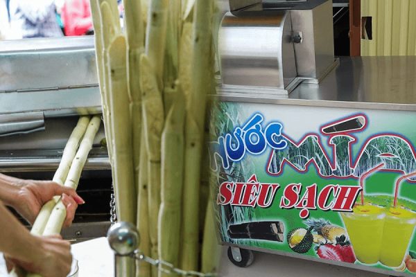 Sugarcane Juice In Vietnam - Student Exchange Vietnam