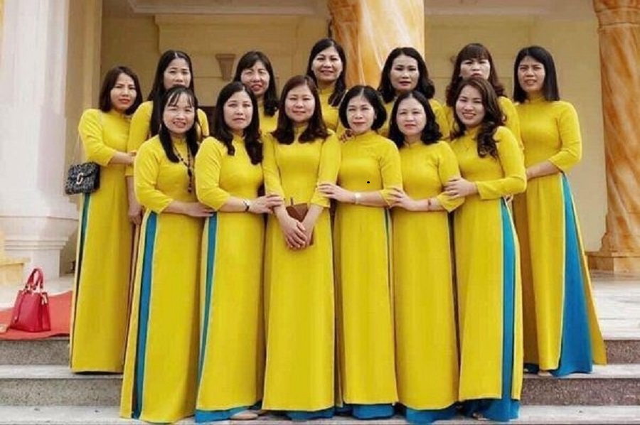 Ao Dai Student Exchange