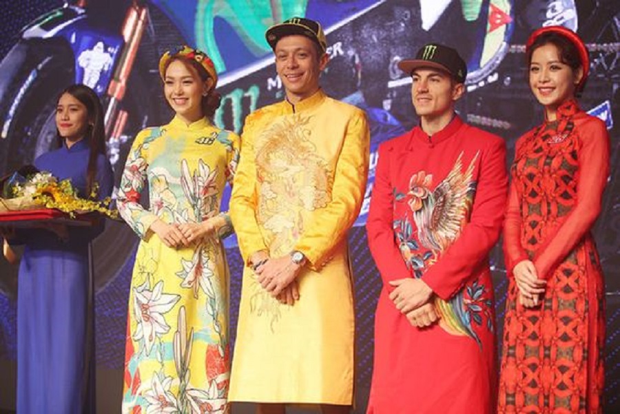 Ao Dai Student Exchange