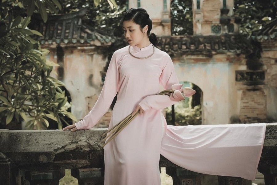 Ao Dai Student Exchange