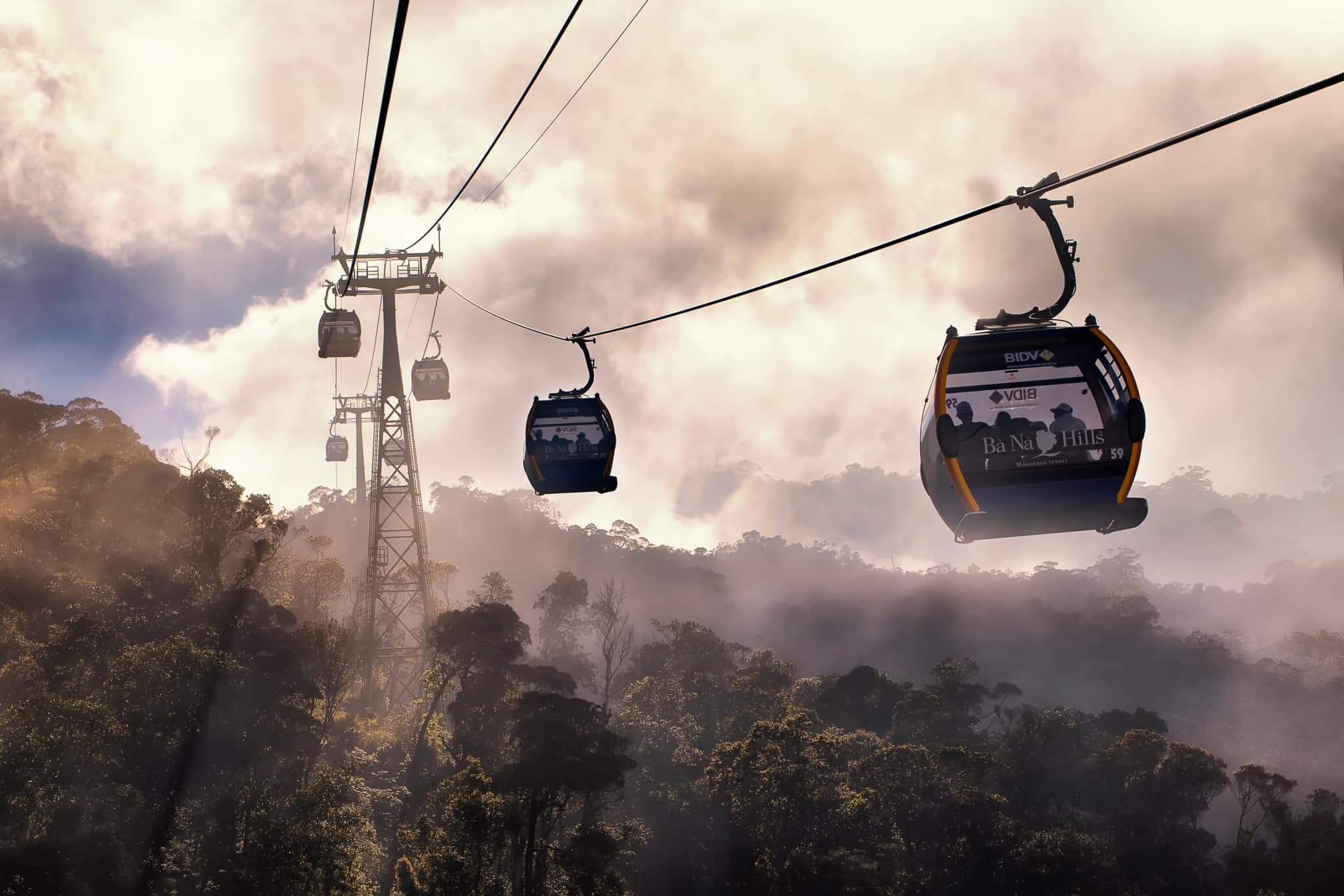 Ba Na Hills cable Car- Vietnam Student Exchange