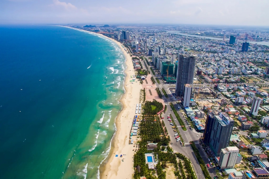 Han Market In Danang - Student Exchange Vietnam