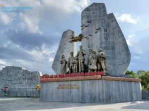 Da Nang To Dong Hoi Private Car - Student Exchange