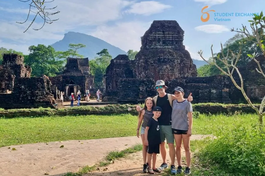 Da Nang To My Son Sanctuary Private Car - Student Exchange