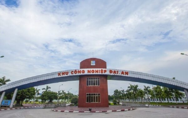 Hanoi to HaiDuong by private car- Vietnam Student Exchange Travel
