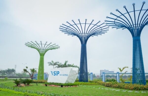 Hanoi to HaiDuong by private car- Vietnam Student Exchange Travel