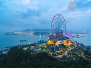 Hanoi To Halong Bay By Private Car - Student Exchange