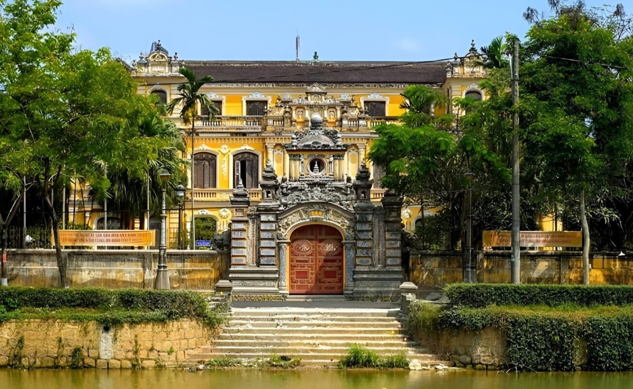 An Dinh Palace Hue Vietnam- Vietnam Student Exchange Travel