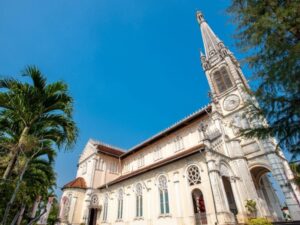 Ho Chi Minh to Cai Be by private car- Vietnam Student Exchange Travel