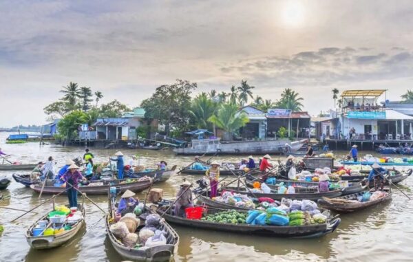 Ho Chi Minh to Hau Giang by private car- Vietnam Student Exchange Travel