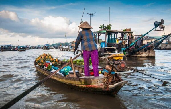 Ho Chi Minh to Hau Giang by private car- Vietnam Student Exchange Travel