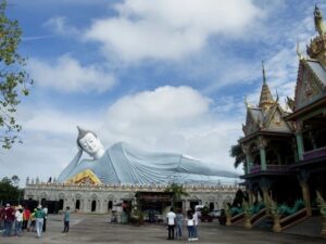 Ho Chi Minh to Soc Trang by private car- Vietnam Student Exchange Travel