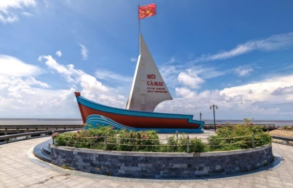 Ho Chi Minh to Ca Mau by private car- Vietnam Student Exchange Travel