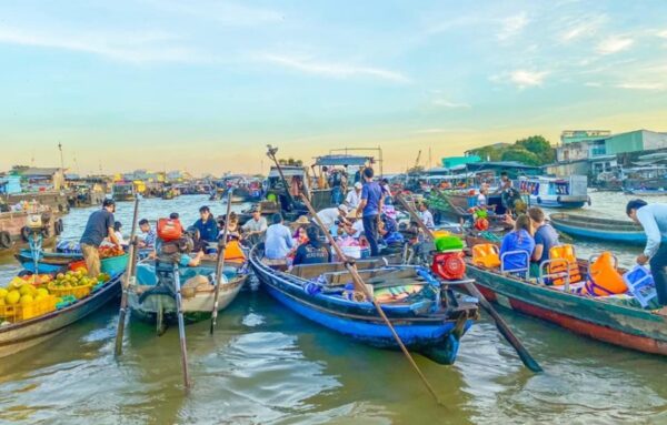 Ho Chi Minh to Ca Mau by private car- Vietnam Student Exchange Travel