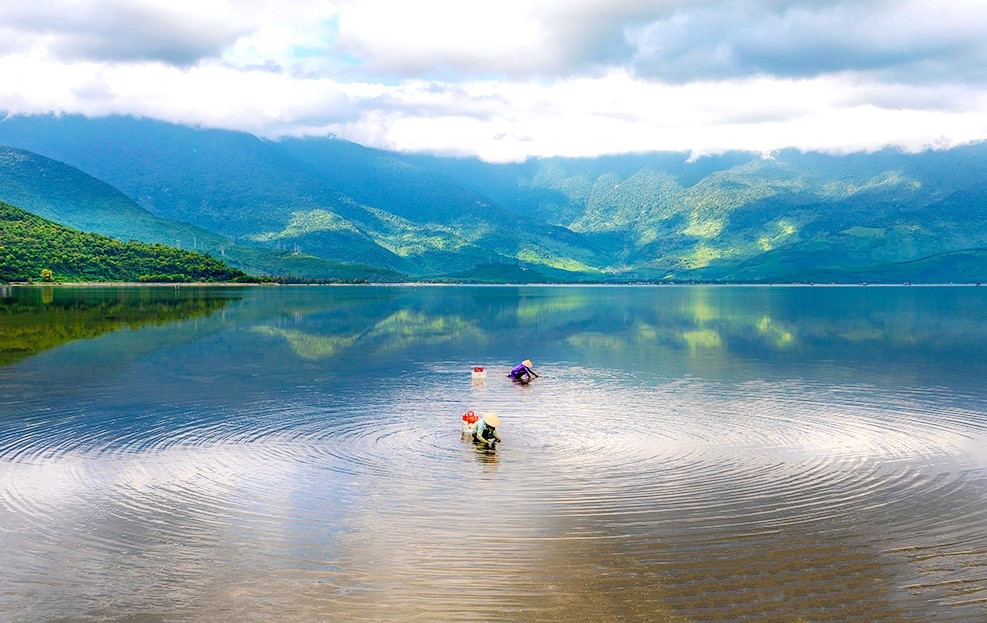 Lap An Lagoon Hue- Vietnam Student Exchange Travel