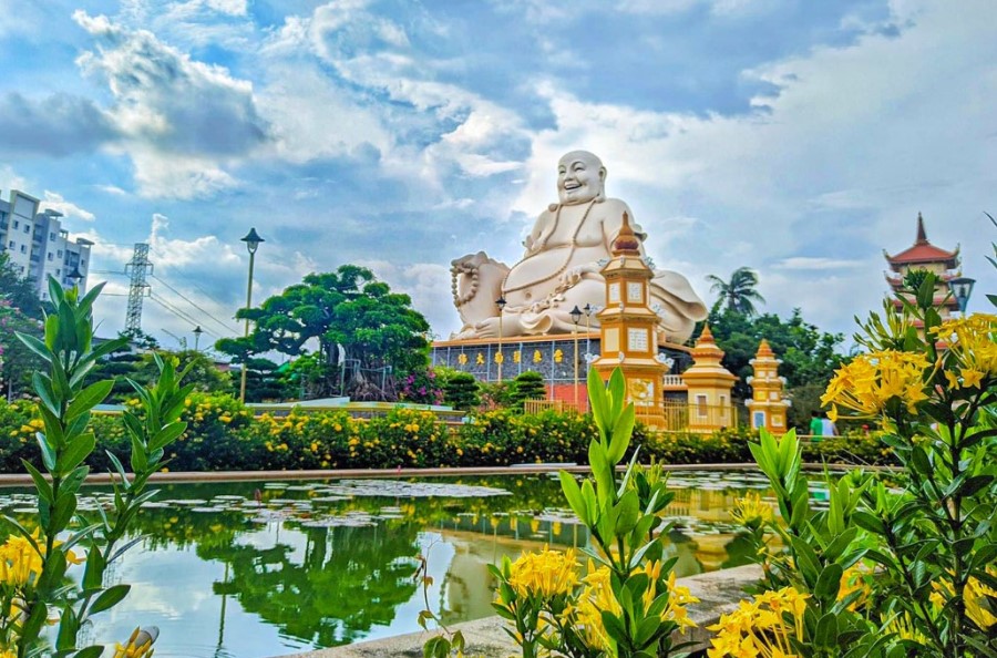 Ho Chi Minh to Ben Tre by private car- Vietnam Student Exchange Travel