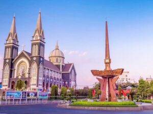 Ho Chi Minh to Binh Duong by private car- Vietnam Student Exchange Travel