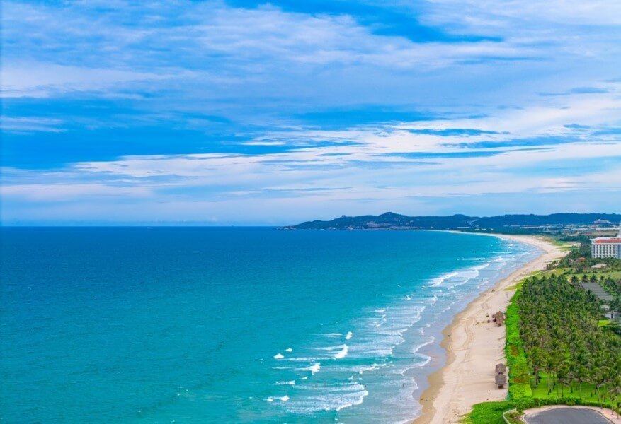 Ho Chi Minh to Cam Ranh by private car- Vietnam Student Exchange Travel