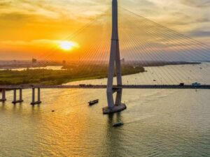 Ho Chi Minh to Can Tho by private car- Vietnam Student Exchange Travel