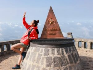 Ho chi Minh to Tay Ninh by private car- Vietnam Student Exchange Travel