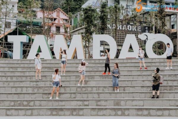 Hanoi to Tam Dao By Car - Student Exchange