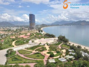 Dalat to Phan Rang Private Car - Student Exchange