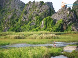 Mu Cang Chai To Ninh Binh Private Car Rental - Student Exchage