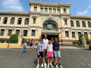 Nha Trang To Ho Chi Minh By Private Car - Student Exchange